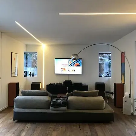 Maison d'hôtes New & Modern Design With Private Garden City Center Ferrare